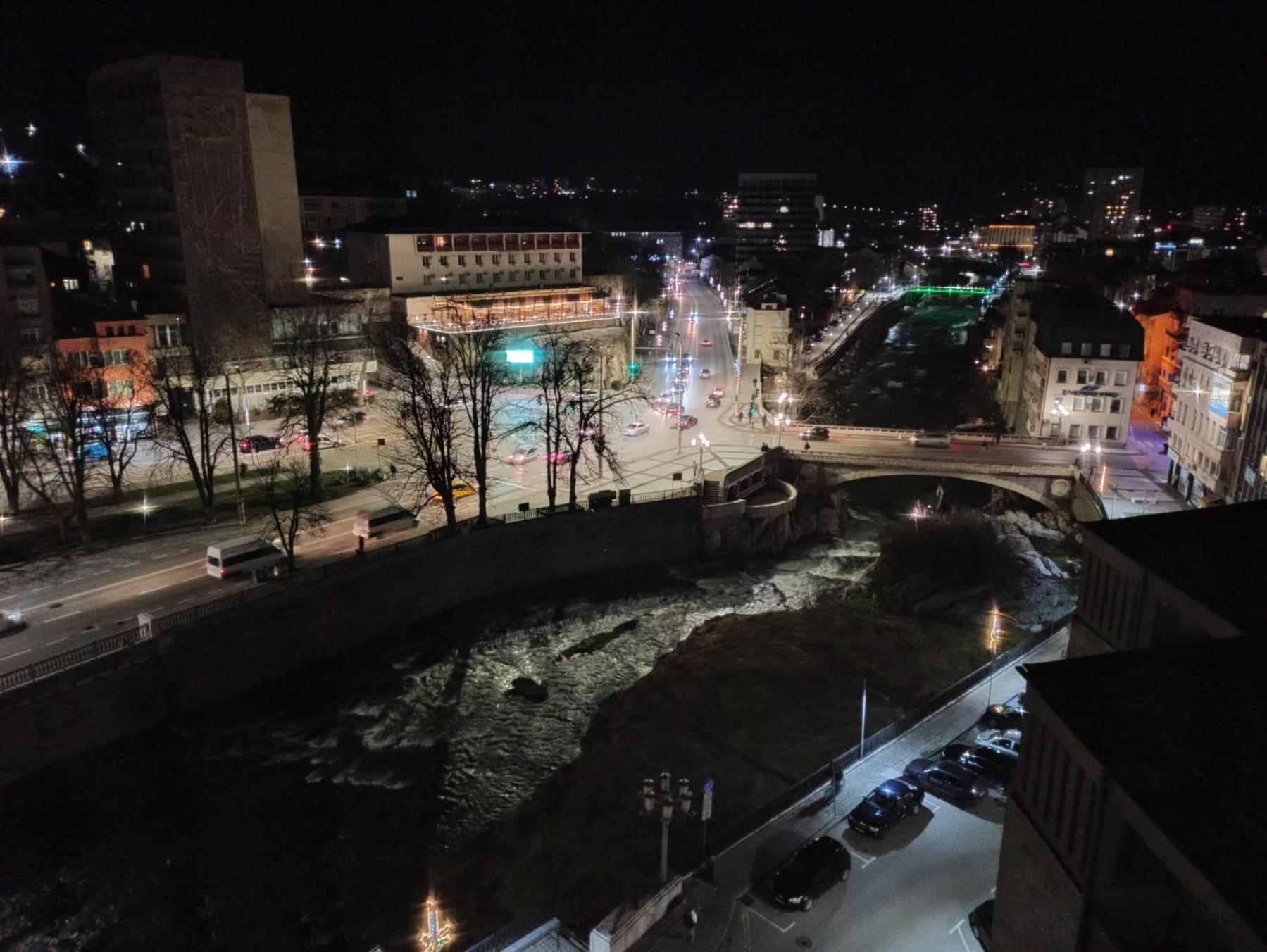 Bhn Топ Център Студио Gabrovo Bagian luar foto